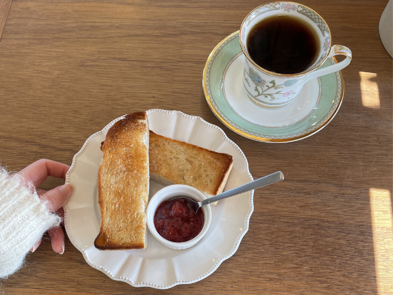 ルワンダのコーヒーとバタートースト